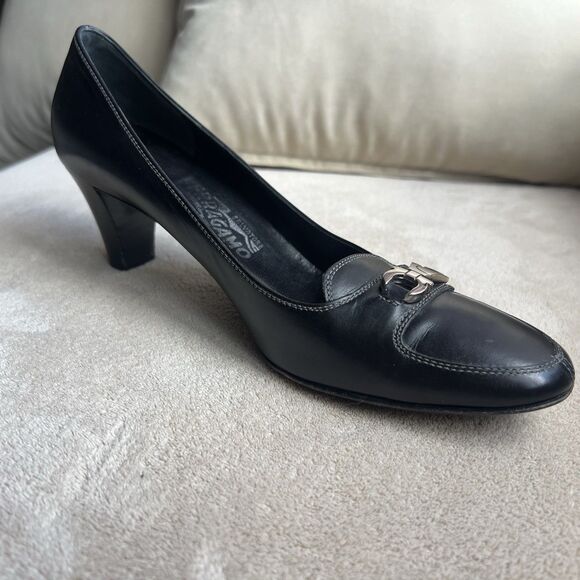 Salvatore Ferragamo Black Leather Heel Pump Women 7.5 AA Narrow Buckle Designer - Picture 3 of 16